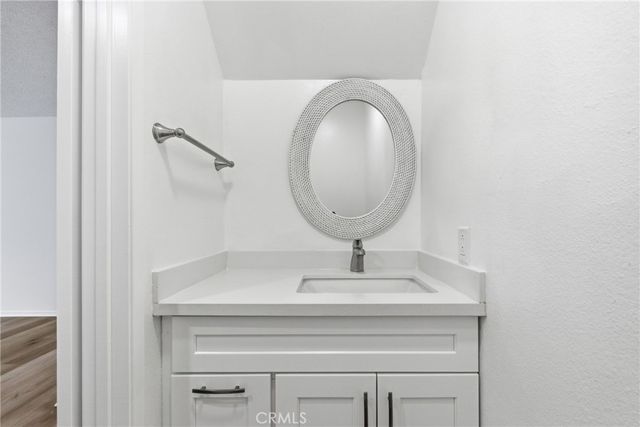 22137 Burbank 3, Woodland Hills, CA 91367