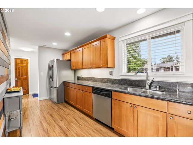 1015 Ne 64TH St, Vancouver, WA 98665