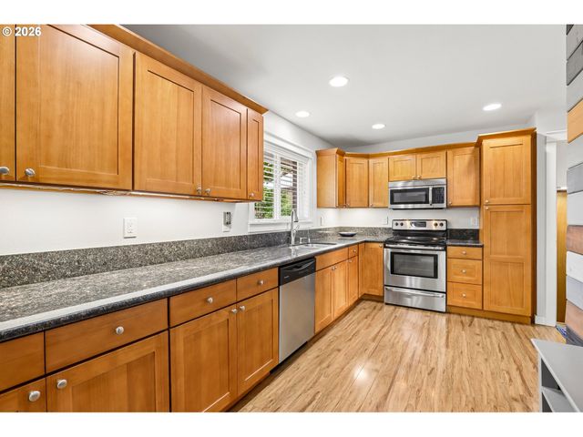 1015 Ne 64TH St, Vancouver, WA 98665