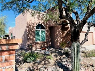 6531 N Calle Sin Nombre, Tucson, AZ 85718