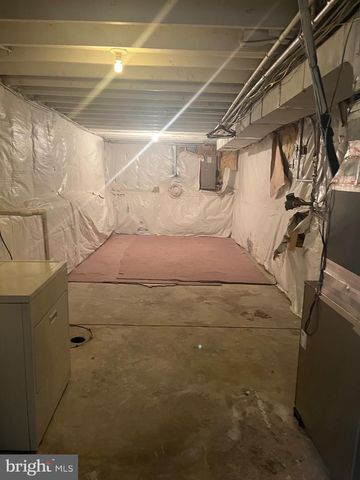 1106 MANDARIN DR, Upper Marlboro, MD 20774