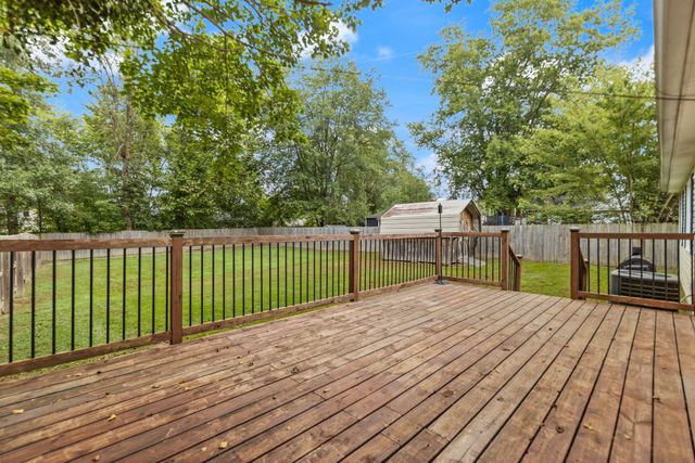 220 W Railroad Street, Stanton, KY 40380