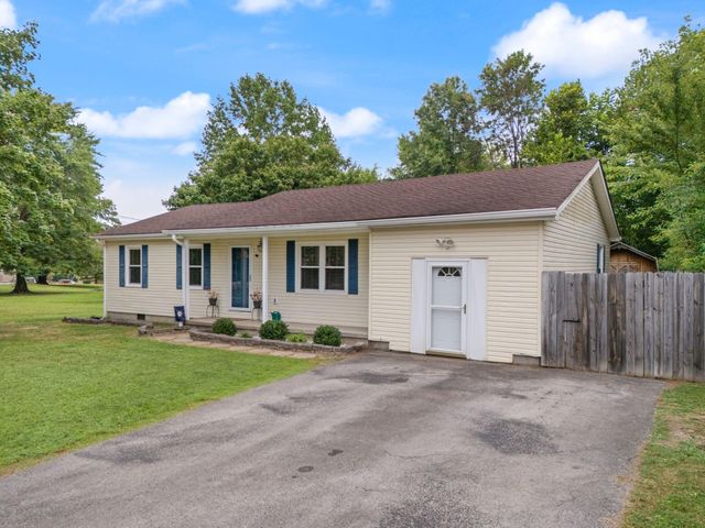 220 W Railroad Street, Stanton, KY 40380