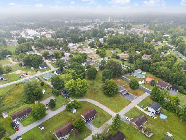 220 W Railroad Street, Stanton, KY 40380