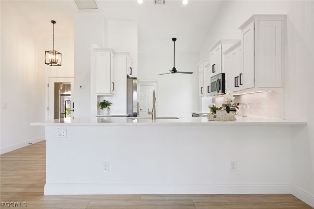 12881 Kelly Bay CT, Fort Myers, FL 33908