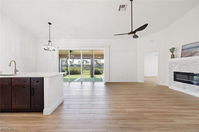 12881 Kelly Bay CT, Fort Myers, FL 33908