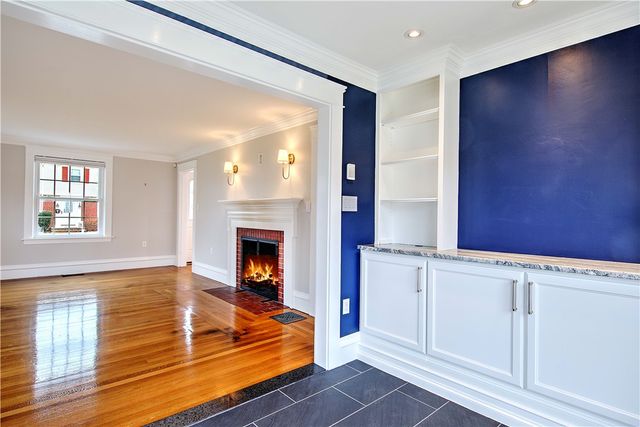 11 Elmcroft Avenue, Providence, RI 02908