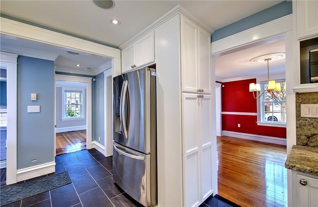 11 Elmcroft Avenue, Providence, RI 02908