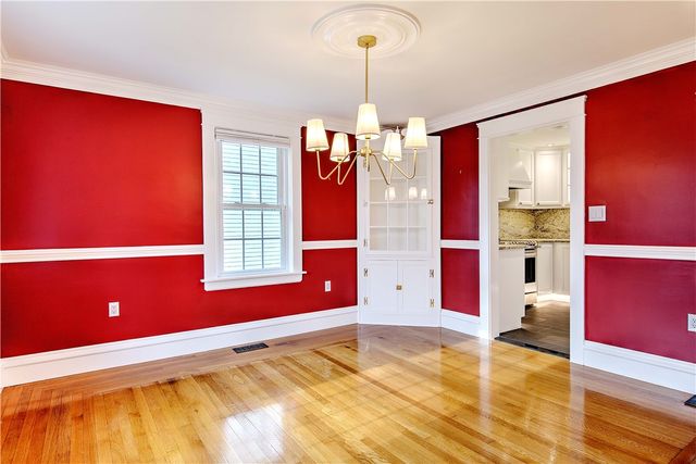 11 Elmcroft Avenue, Providence, RI 02908