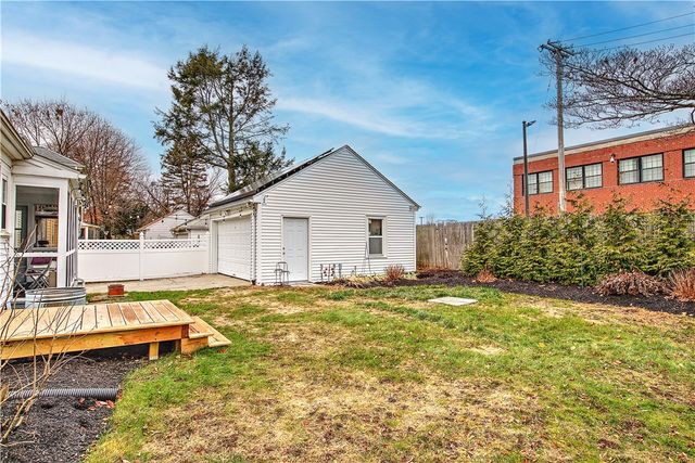 11 Elmcroft Avenue, Providence, RI 02908