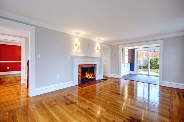 11 Elmcroft Avenue, Providence, RI 02908