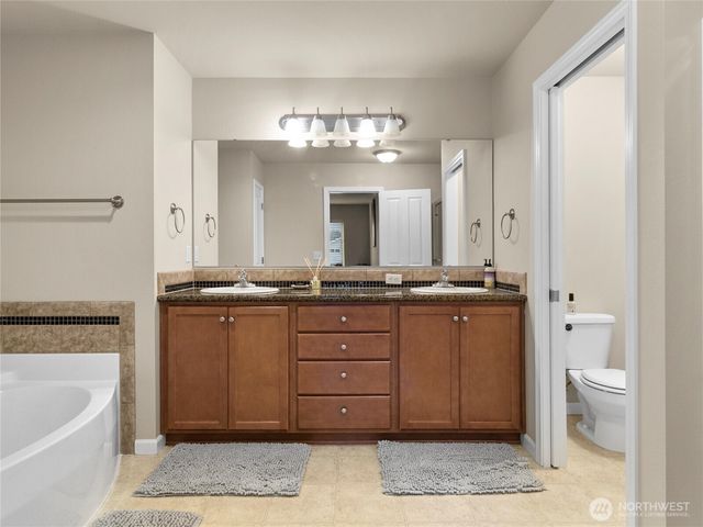 7625 Kodiak Avenue NE, Lacey, WA 98516