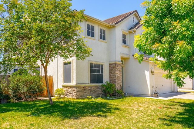 3724 Macadamia Ln, Ceres, CA 95307