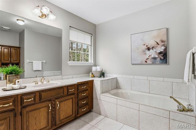 231 Maeve Court, Ballwin, MO 63021