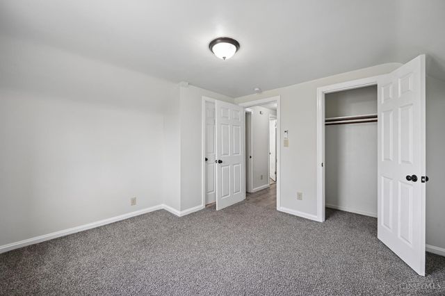 4052 Mcfarran Avenue, Cincinnati, OH 45211