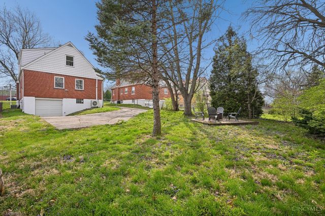 4052 Mcfarran Avenue, Cincinnati, OH 45211