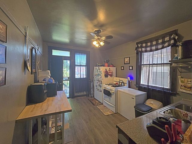 7735 S May Street, Chicago, IL 60620
