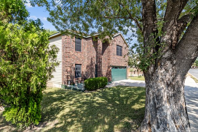 8255 April Bnd, San Antonio, TX 78250