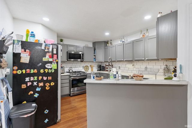 2206 Pleasant Avenue, Fort Wayne, IN 46805