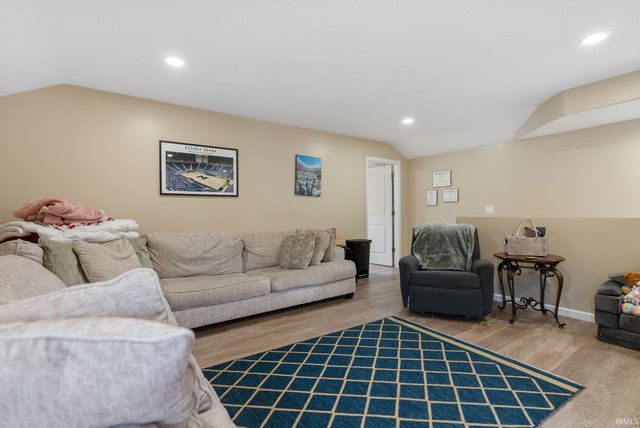 2206 Pleasant Avenue, Fort Wayne, IN 46805