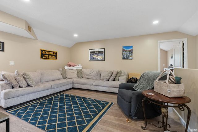 2206 Pleasant Avenue, Fort Wayne, IN 46805