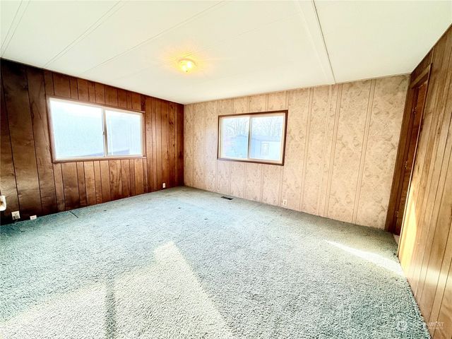 1458 SE Sandpiper Lane, College Place, WA 99324