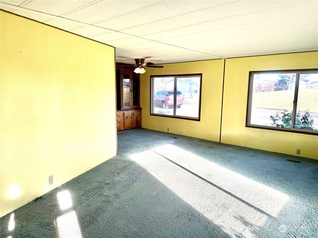 1458 SE Sandpiper Lane, College Place, WA 99324