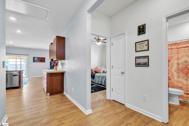 17 Crestwood Pines Trail, Piedmont, SC 29673