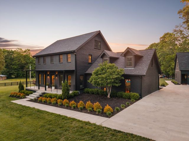 2031 Maple Ln, Franklin, TN 37067