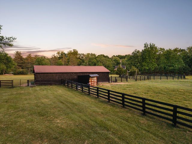 2031 Maple Ln, Franklin, TN 37067