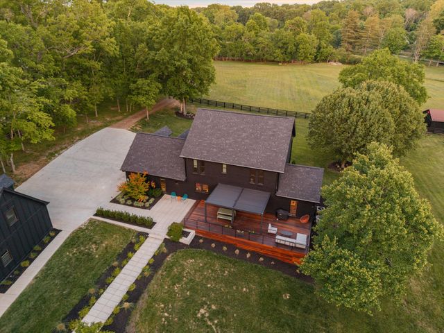 2031 Maple Ln, Franklin, TN 37067
