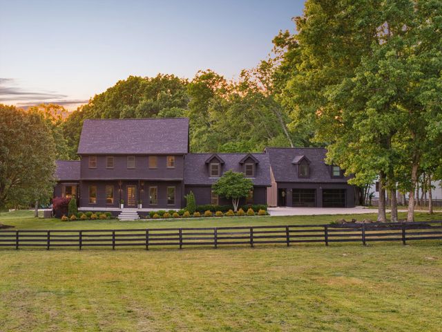 2031 Maple Ln, Franklin, TN 37067