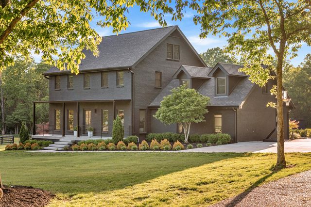 2031 Maple Ln, Franklin, TN 37067