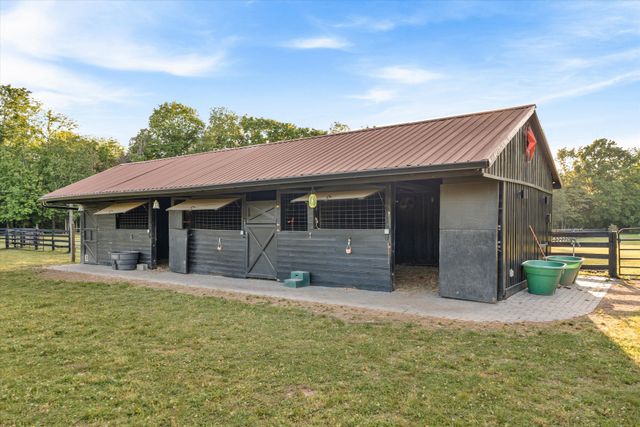2031 Maple Ln, Franklin, TN 37067