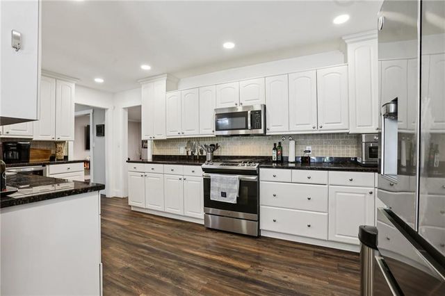 15 Perthshire Drive, Peachtree City, GA 30269