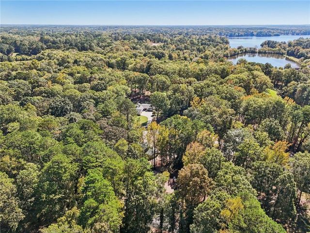 15 Perthshire Drive, Peachtree City, GA 30269