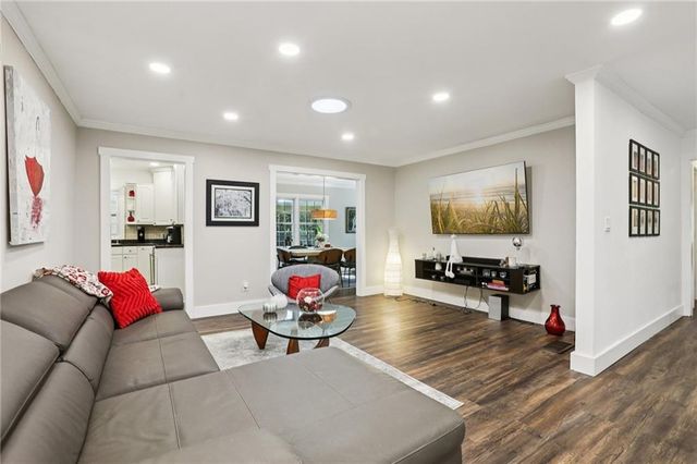 15 Perthshire Drive, Peachtree City, GA 30269