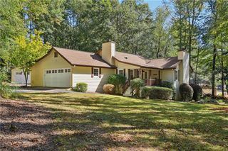 15 Perthshire Drive, Peachtree City, GA 30269