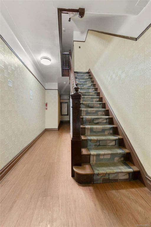 1822 Putnam Avenue, Ridgewood, NY 11385 — photo 2