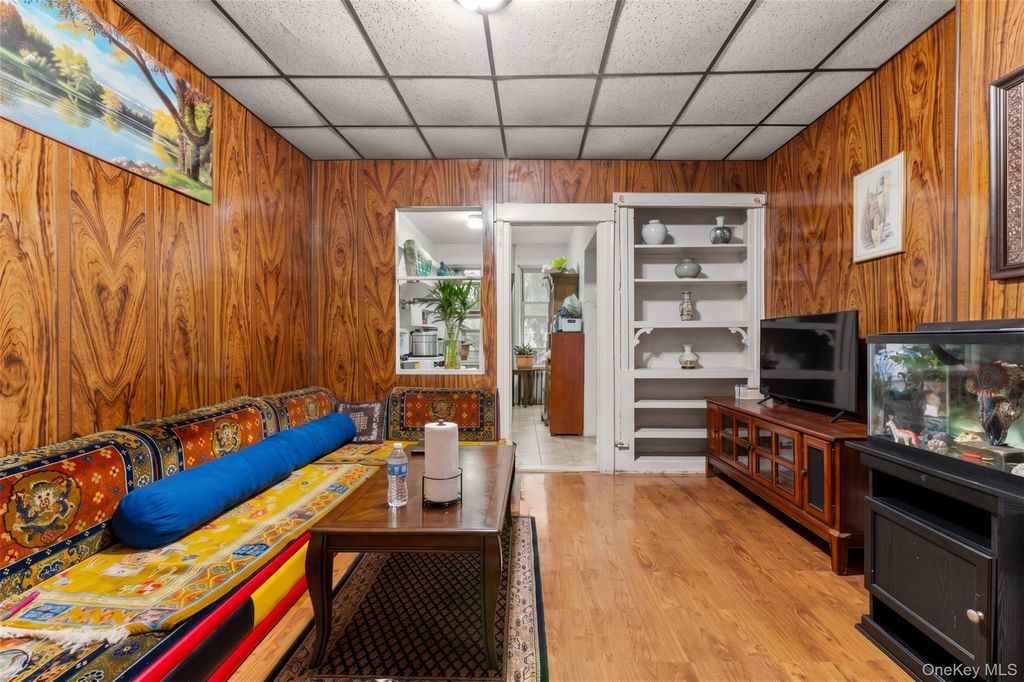 1822 Putnam Avenue, Ridgewood, NY 11385 — photo 4
