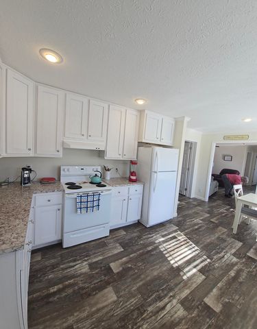 1792-B Breezy Bay Way, Mcclellanville, SC 29458