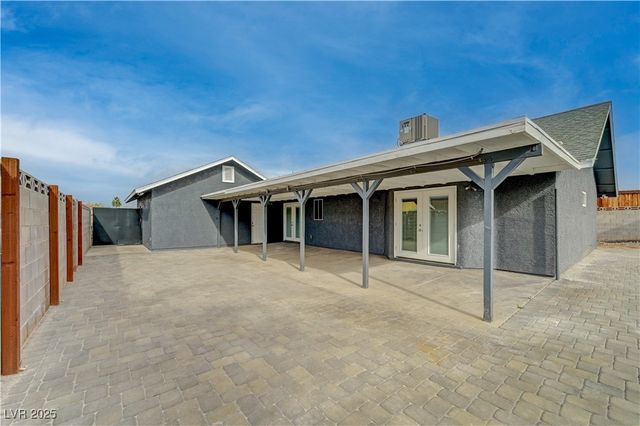 527 Buchanan Avenue, Henderson, NV 89015