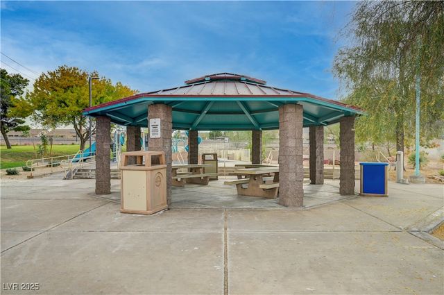 527 Buchanan Avenue, Henderson, NV 89015
