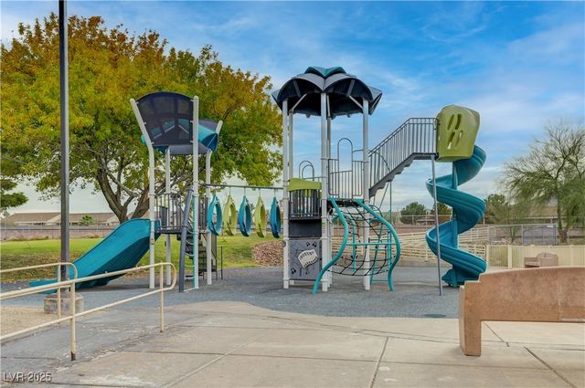 527 Buchanan Avenue, Henderson, NV 89015