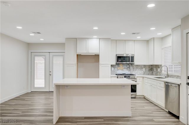 527 Buchanan Avenue, Henderson, NV 89015