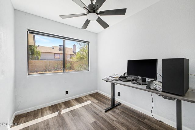 4009 W MISTY WILLOW Lane, Glendale, AZ 85310