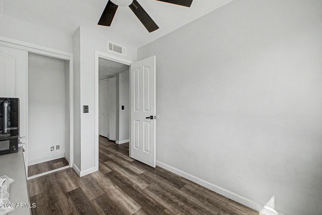 4009 W MISTY WILLOW Lane, Glendale, AZ 85310