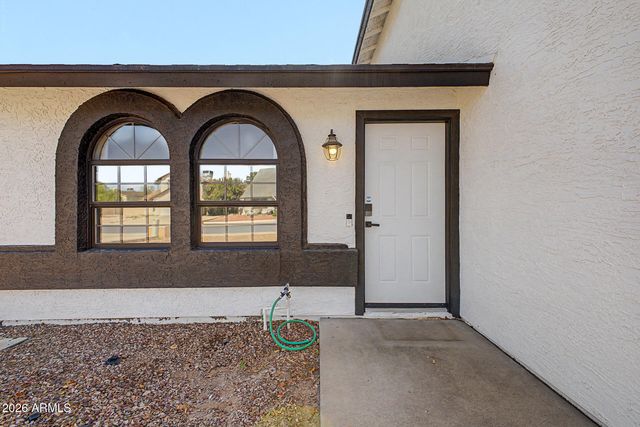 4009 W MISTY WILLOW Lane, Glendale, AZ 85310