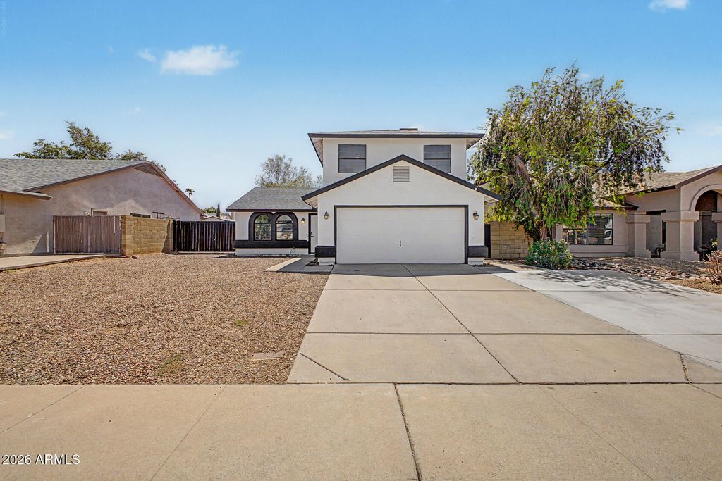 4009 W MISTY WILLOW Lane, Glendale, AZ 85310 — photo 3