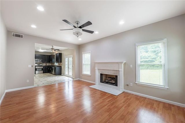 315 Foe Creek Drive, Roswell, GA 30076